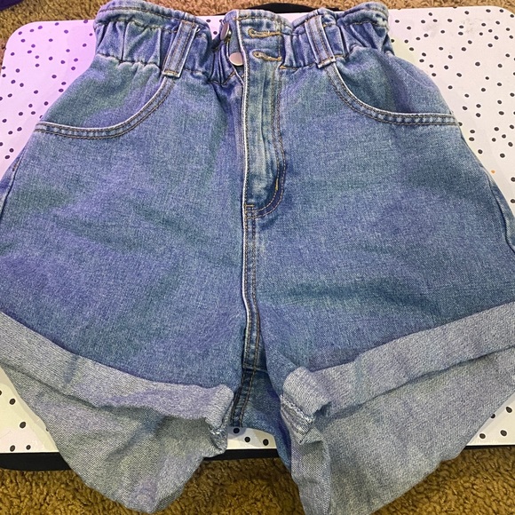 Forever 21 Jean Shorts - Picture 1 of 3